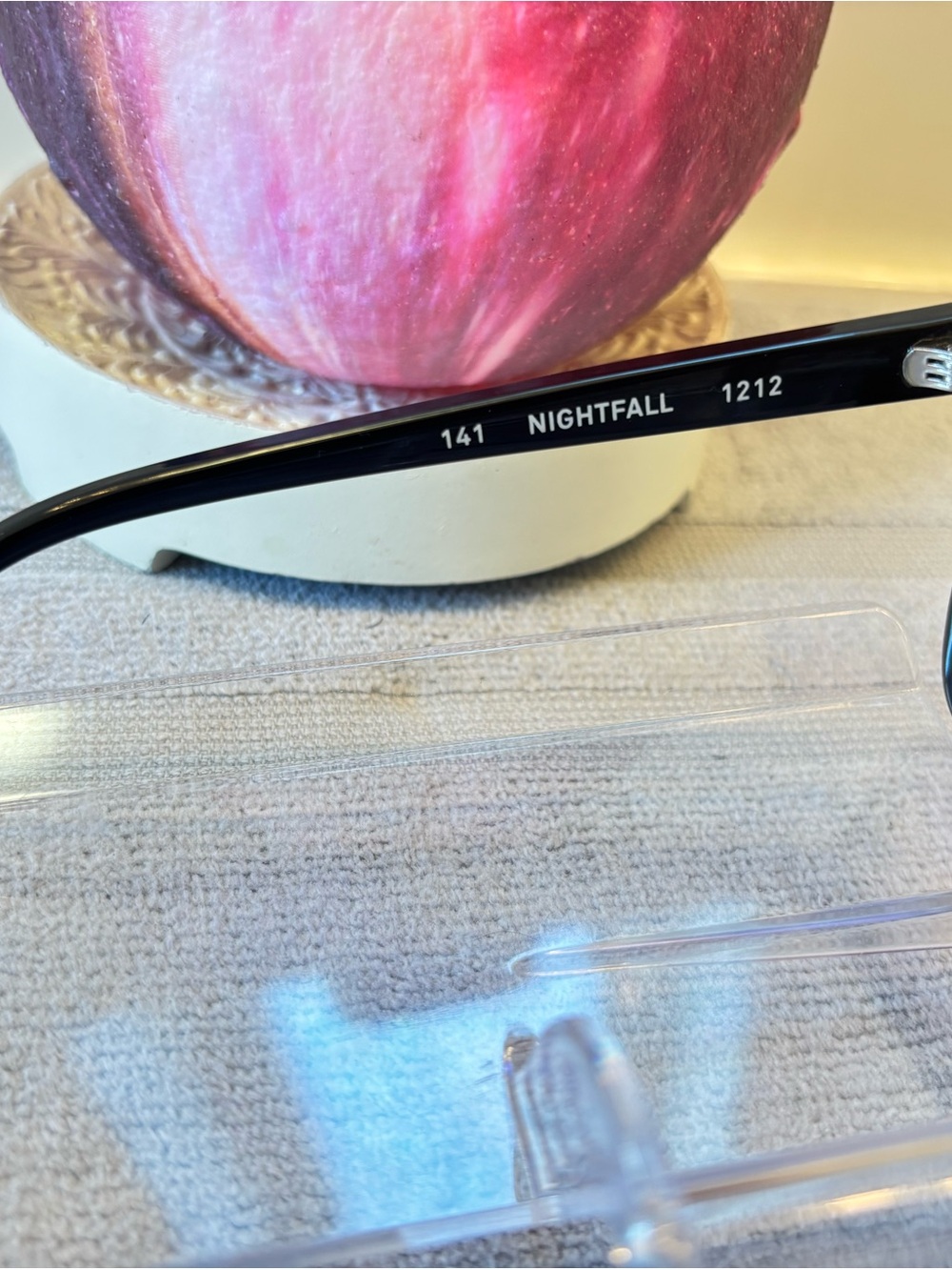 QUAY Nightfall Tinted Shield Sunglasses Black Plastic Frame Brown Lenses 145mm - Picture 7 of 8